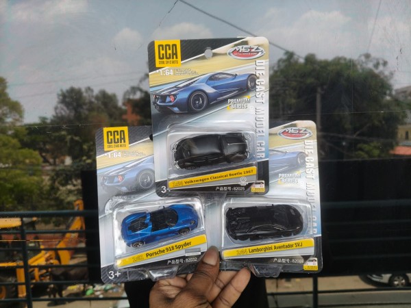 CCA 1:64 SCALE CAR 3 PIECE COMBO WITH SUSPENSION WORKING