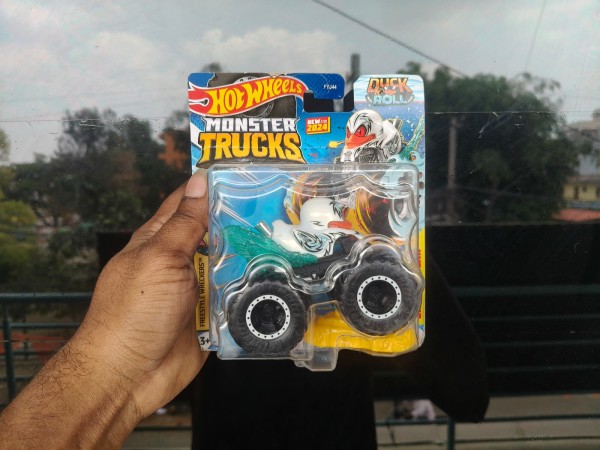 MONSTER TRUCK
