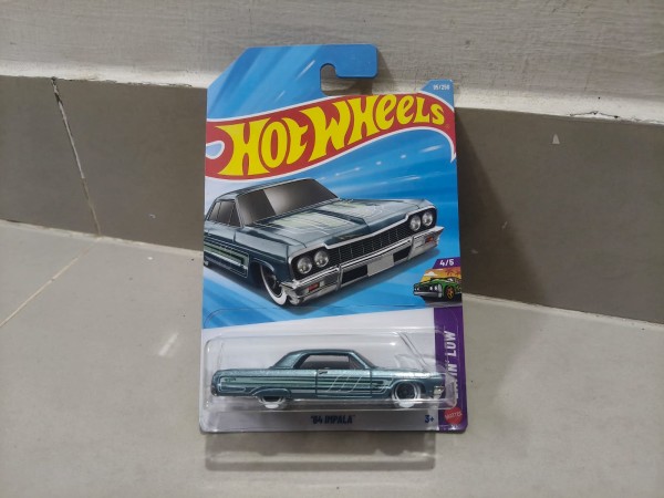 64 IMPALA IMPORTED HOTWHEELS CAR