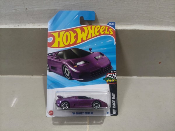 94 BUGATTI IMPORTED HOTWHEELS CAR