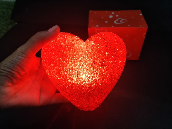 RED HEART LIGHT