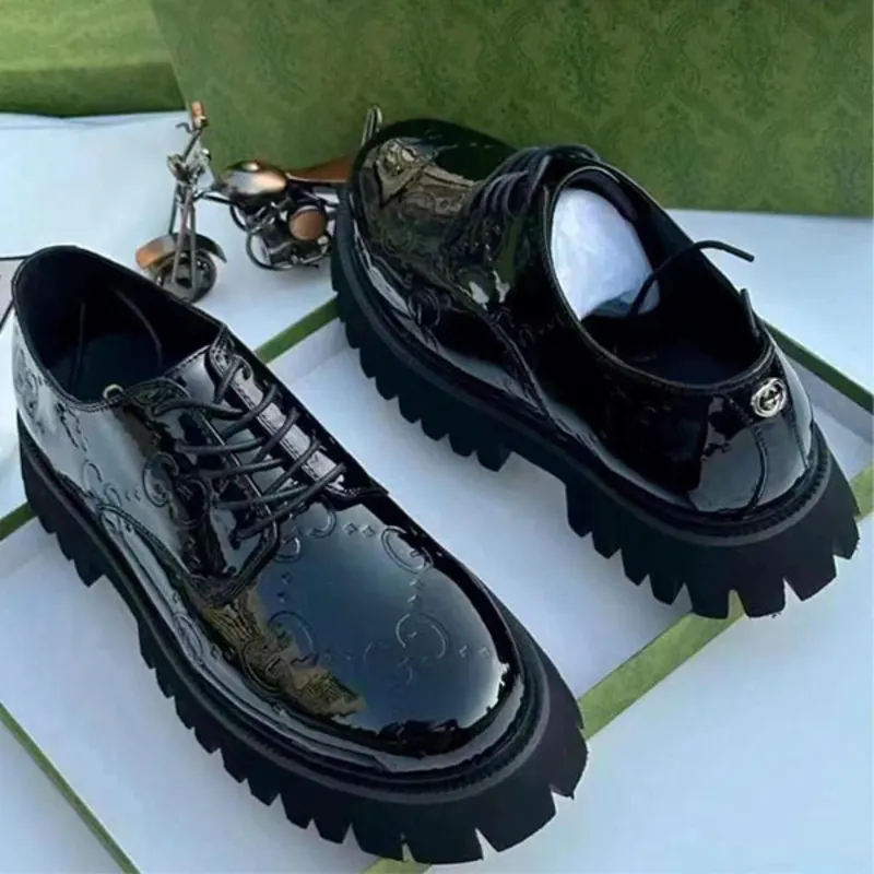 Gucci Casual Shoes - Urbantreks 