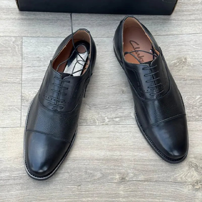 Clarks Leather Oxford Shoes - Urbantreks 