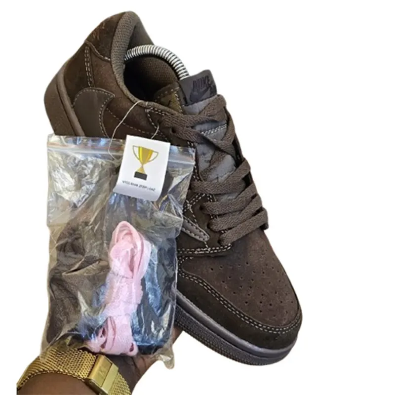 Nike Air Jordan 1 Low Travis Scott - Urbantreks 