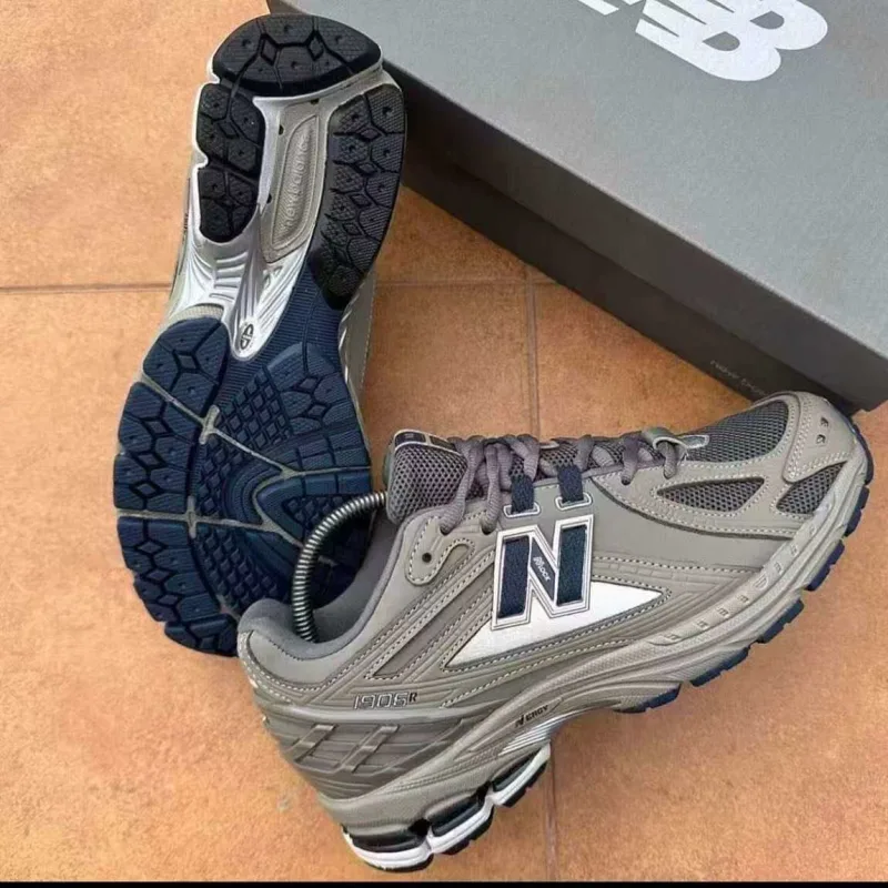 New Balance 1906R Sneakers - Urbantreks 