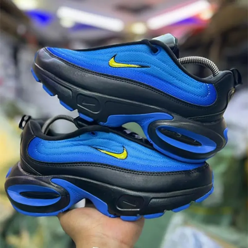 Nike Air Max Portal Sneakers Nike Air Max Portal Sneakers - Urbantreks