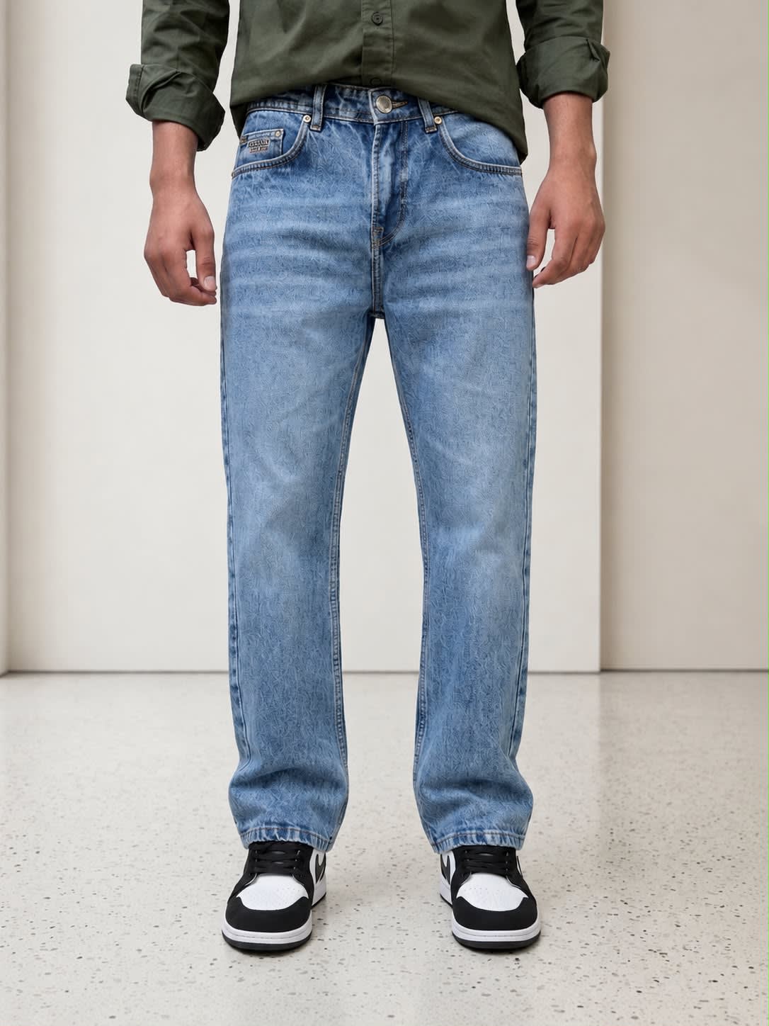 Men's Premium Light Wash Straight Fit Denim Jeans 3