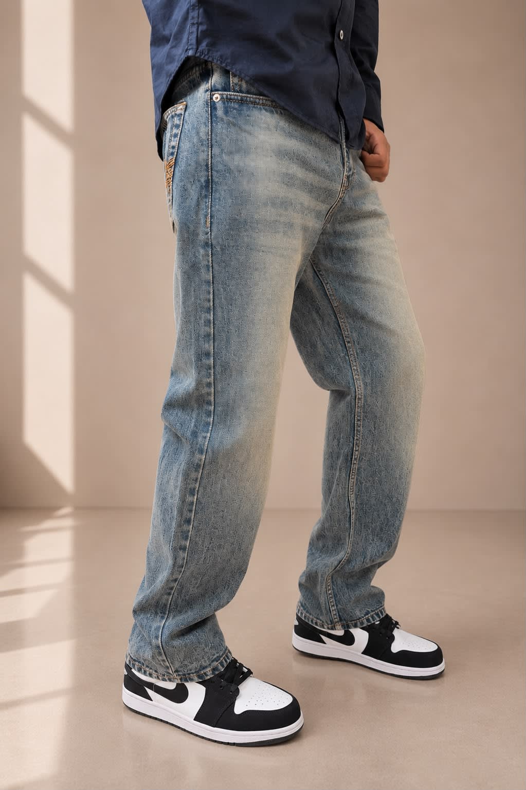 Men's Premium Light Wash Textured Straight Fit Denim Jeans 2