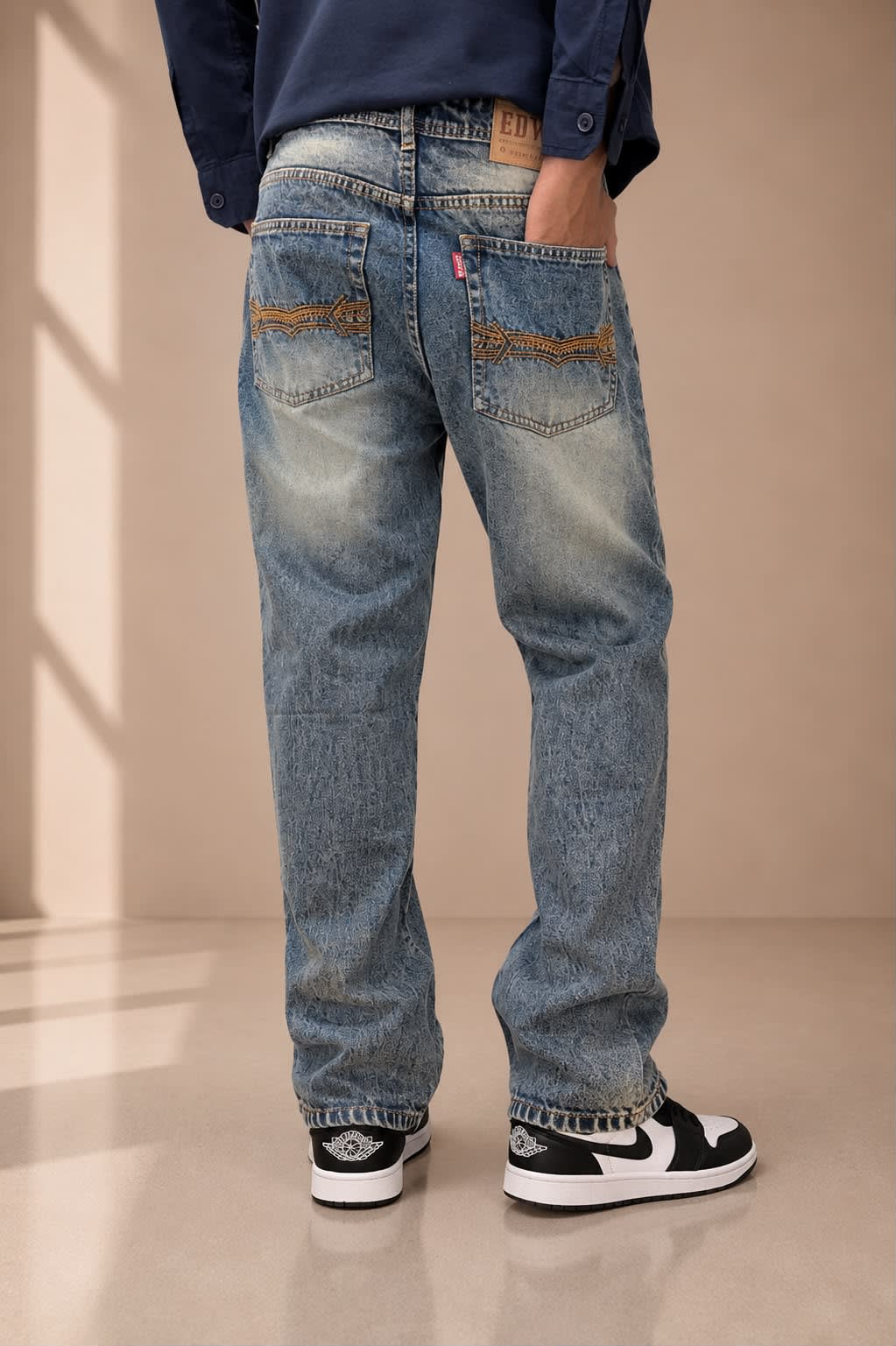Men's Premium Light Wash Textured Straight Fit Denim Jeans 3