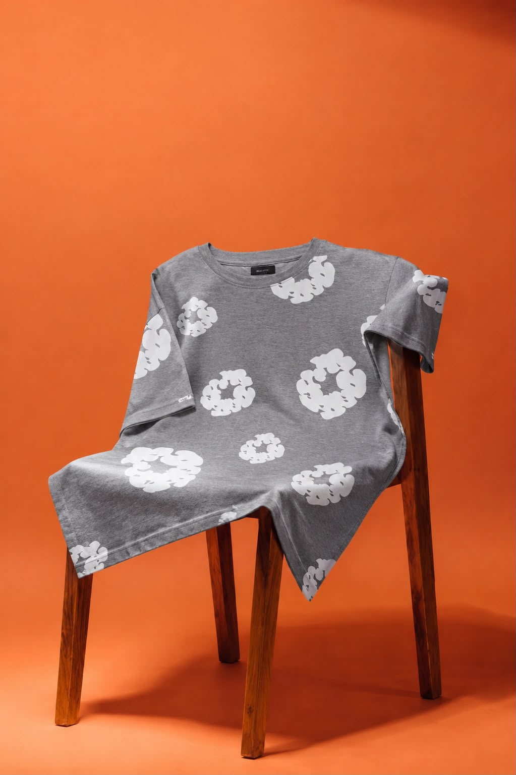 Men's Grey & White Floral Motif All-Over Printed T-Shirt 2