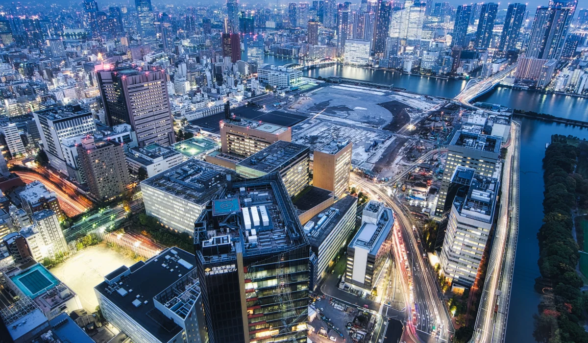 Cityscape viewpoint from Caretta Shiodome Sky View Observatory in Tokyo