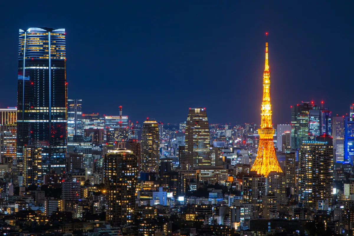 Tokyo Tower photogenic view point from Yebisu Garden Place Tower