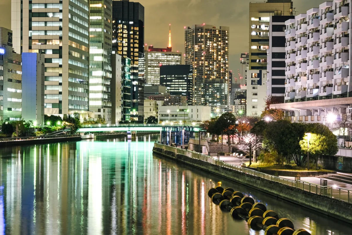 Tokyo Tower peaking out from Rakusui Brige view point in Tokyo