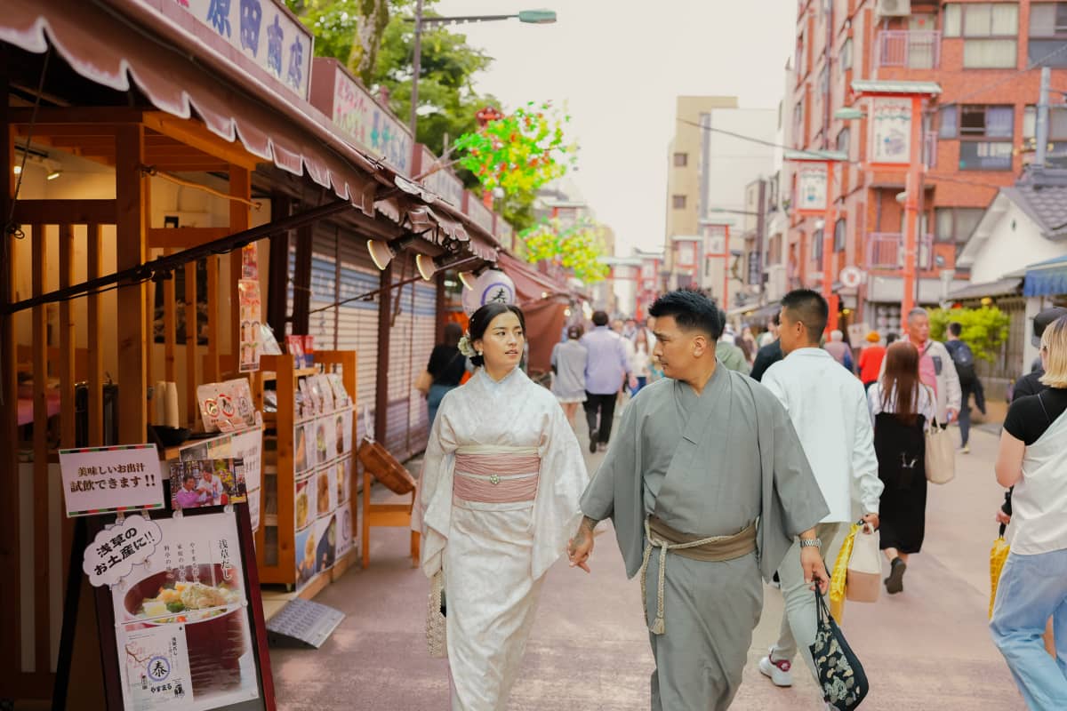 Local Photographers in Japan: Photographer Services to Hire in Japan for Travel Photos