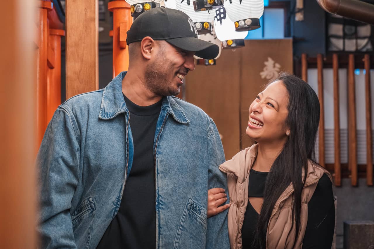 Osaka Memories: Personalized Photo Tour with Local Photographer gallery image 1