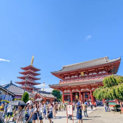 sensoji temple in asakusa japan
