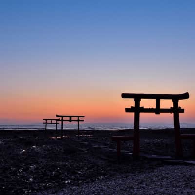 Ouo Shrine floating torii in saga, Japan - Floating torii gate photo spot