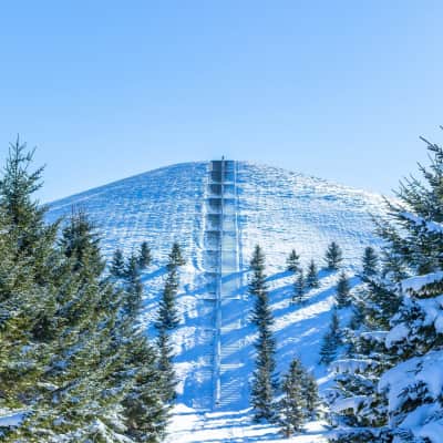 Moerenuma park - Glass pyramid structure surrounded by open parkland