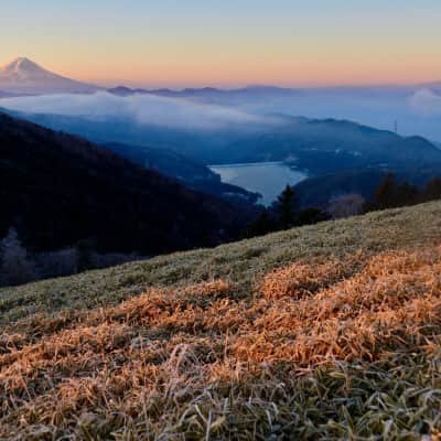 Panoramic ridgeline scenery at Mount Daibosatsu, one of Japan's 100 Famous Mountains in Yamanashi.