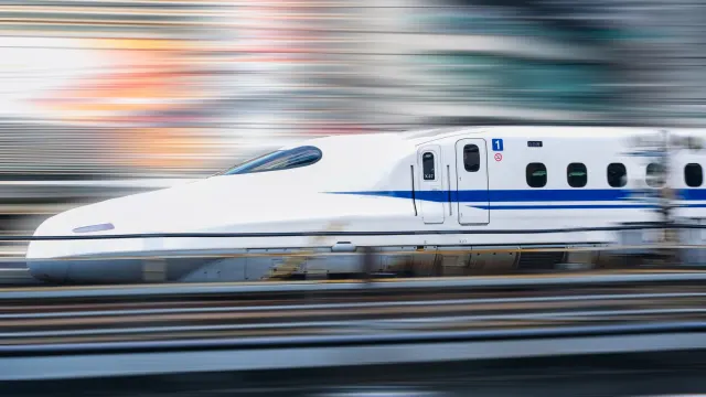 4 Perfect Spots to Take Pictures of the Bullet Train in Tokyo