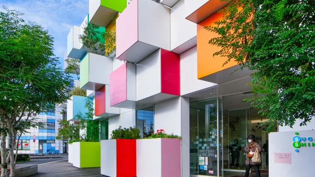 3 Insta-genic Rainbow Buildings in Tokyo