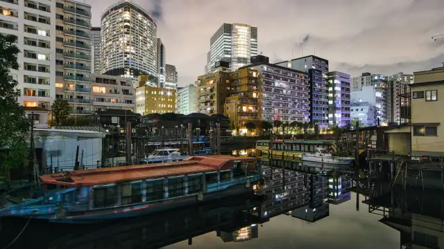 Photographing Waterfronts and Boats in Tokyo