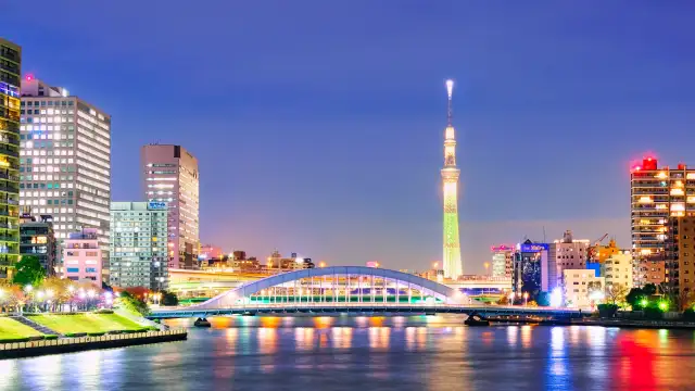 Scenic view point of Sumida River, Eitai Bridge and Tokyo Skytree from Ishikawajima Park