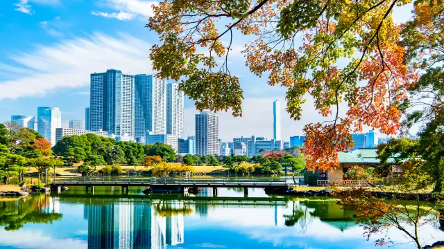Hamarikyu Gardens Tokyo, historic gardens in Tokyo
