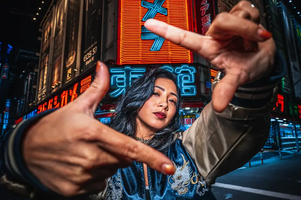 Tokyo Story: Personalized Photo Tour with a Local Photographer