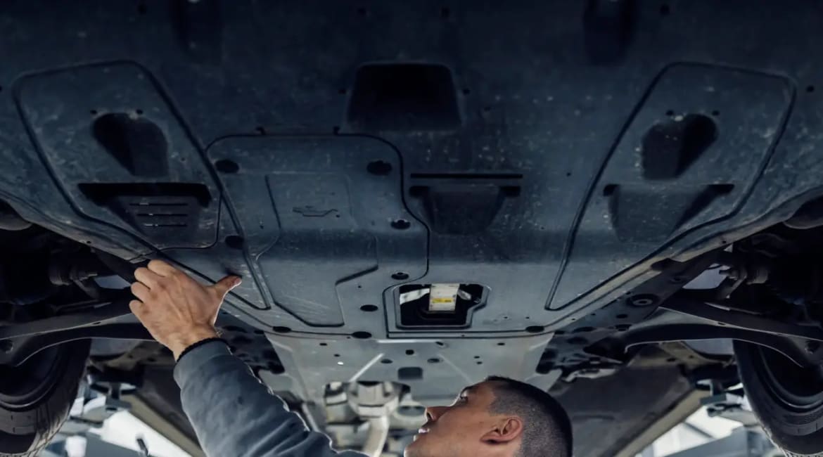 Why Mercedes Suspension Repair Is Crucial After UAE Road Wear