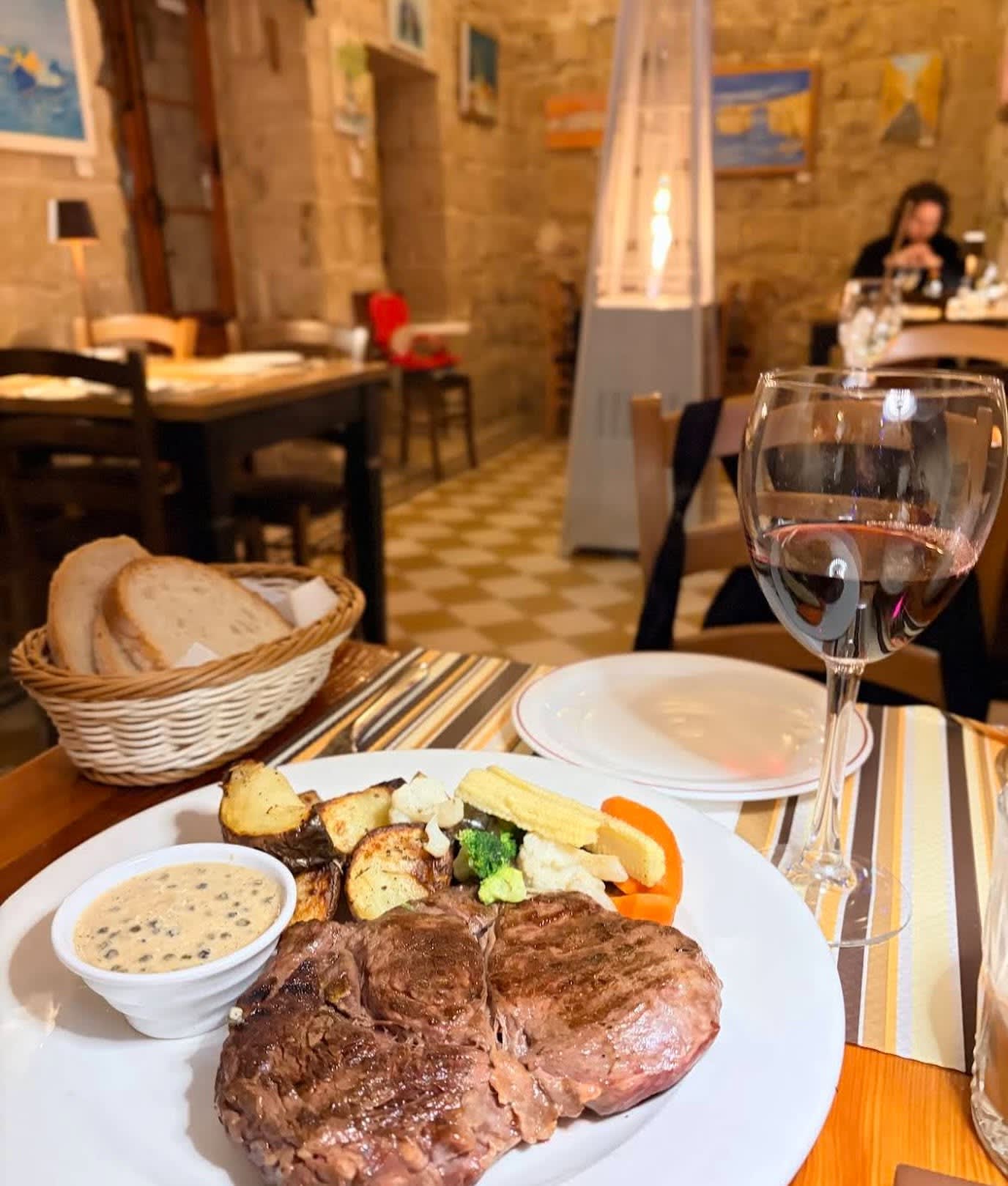 Coogi's Restaurant & Tea Garden — Restaurant in Mdina, Malta