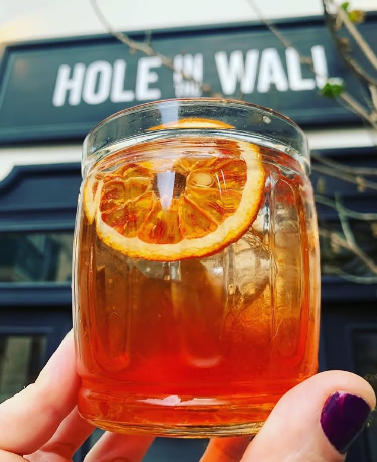 Hole in the Wall - Bar in Sliema, Malta