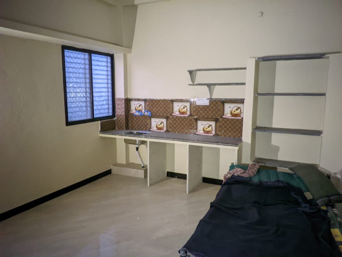 Single room in englishpura - Image 1
