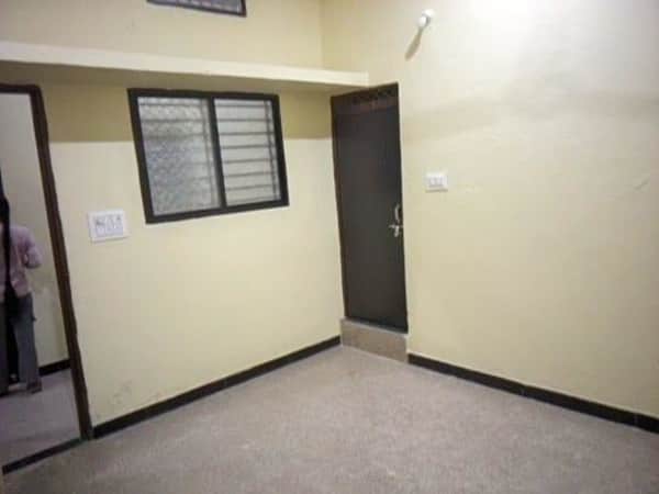 Girls Room in Englishpura - Image 4