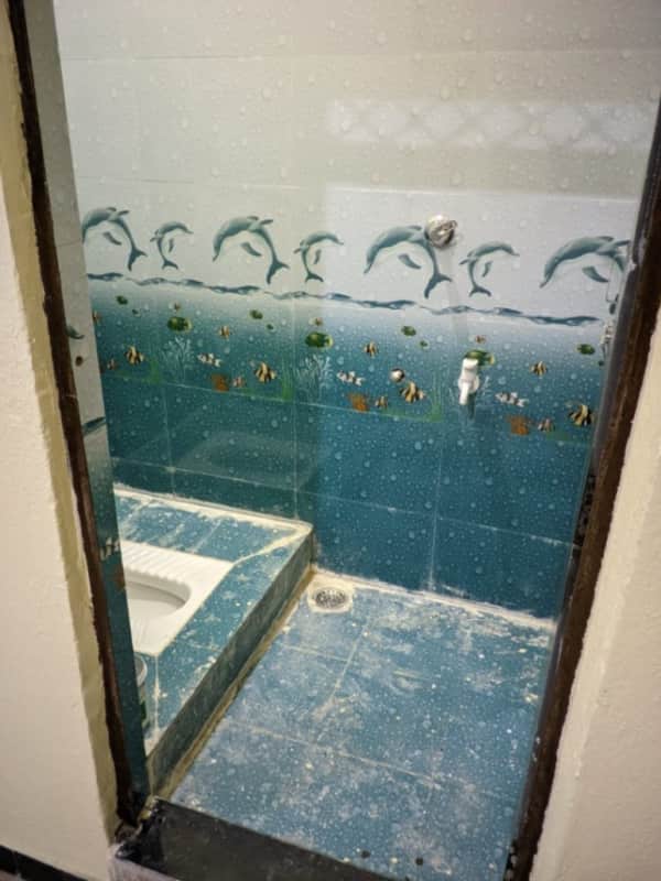 Best Single Room in Englishpura - Image 5