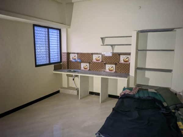 Single room in englishpura - Image 1