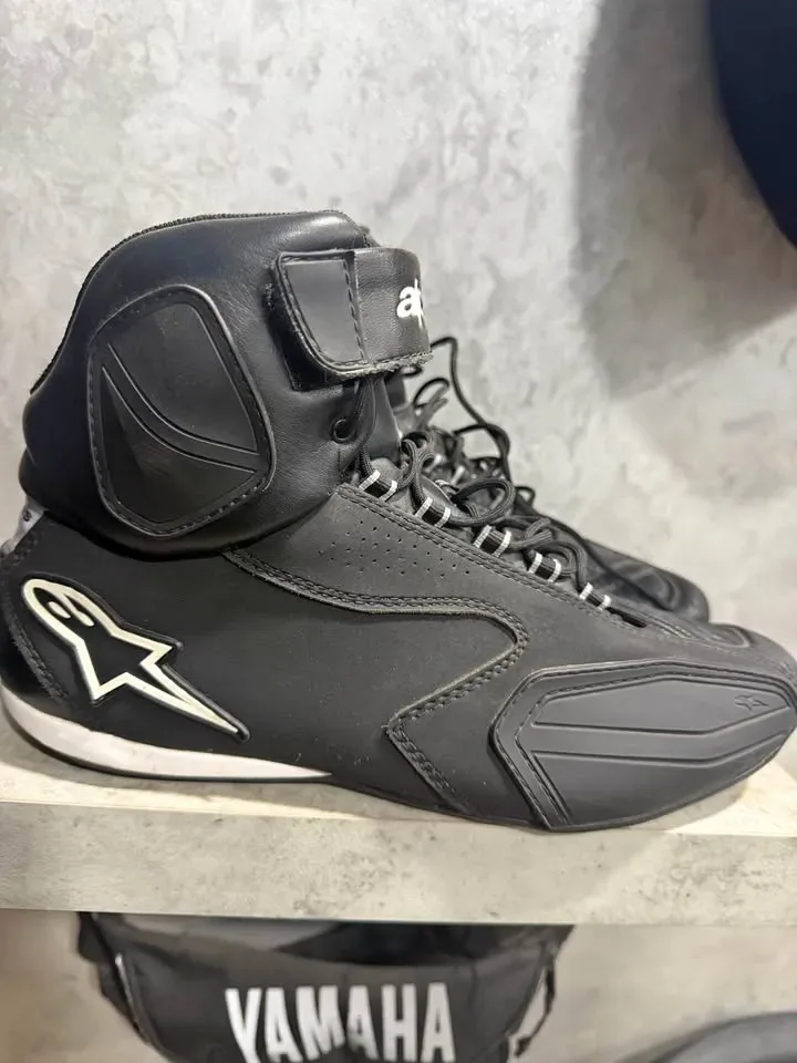 Alpinestars Riding Shoes - image 1
