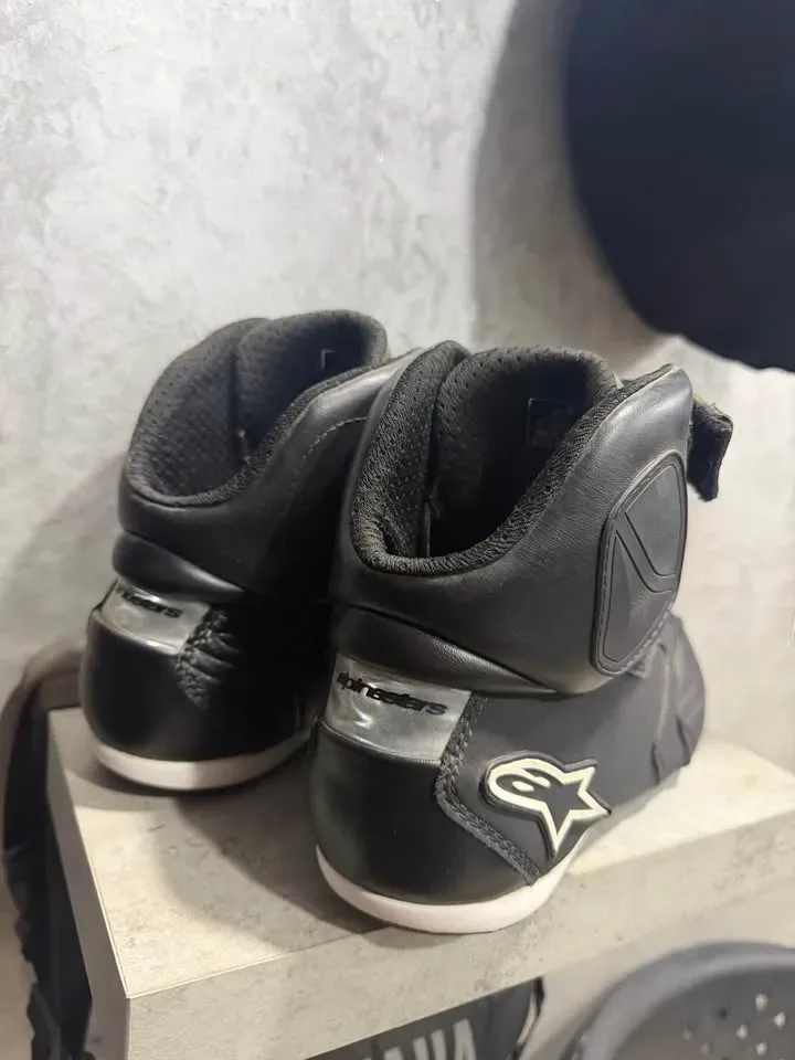 Alpinestars Riding Shoes - image 3