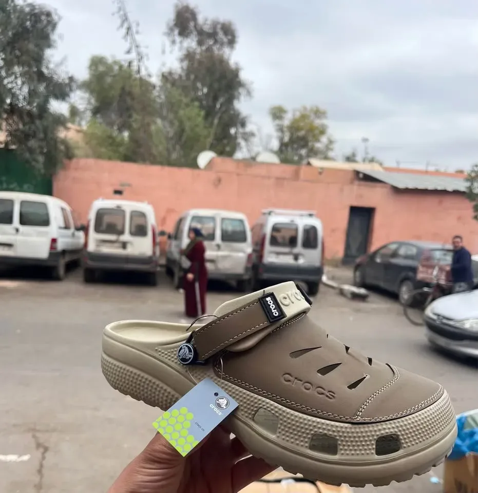 Nouveau crocs - image 4