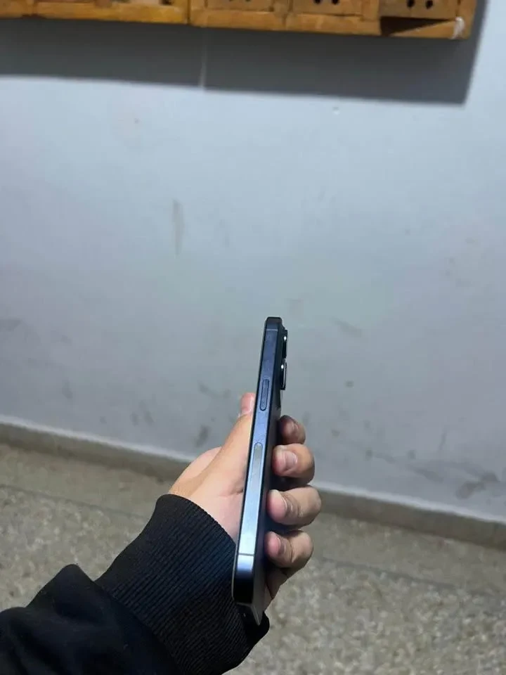 Iphone 15 pro 128 g 90 🔋lon malaki - image 6