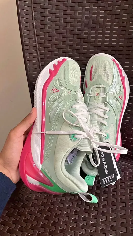 Sbrdila Unisex Size 41 - image 1