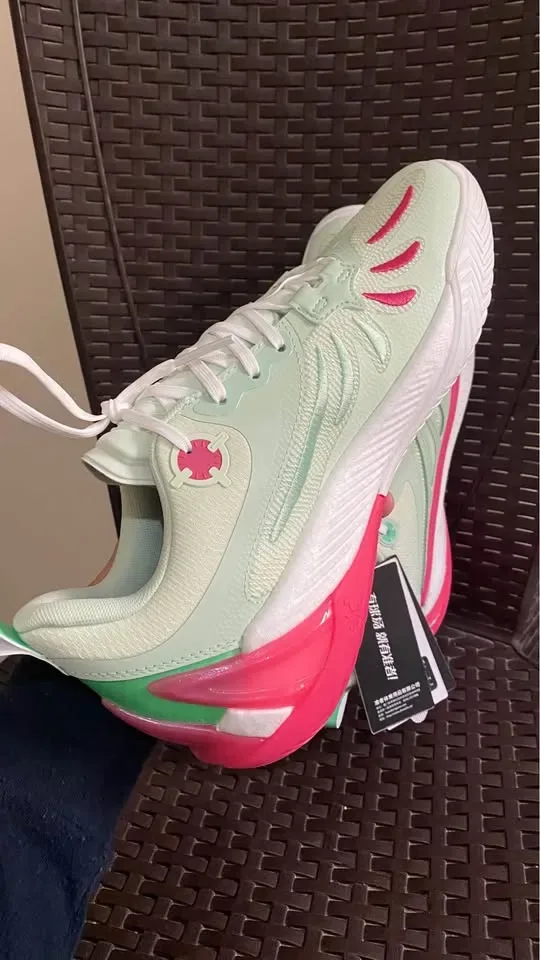 Sbrdila Unisex Size 41 - image 3