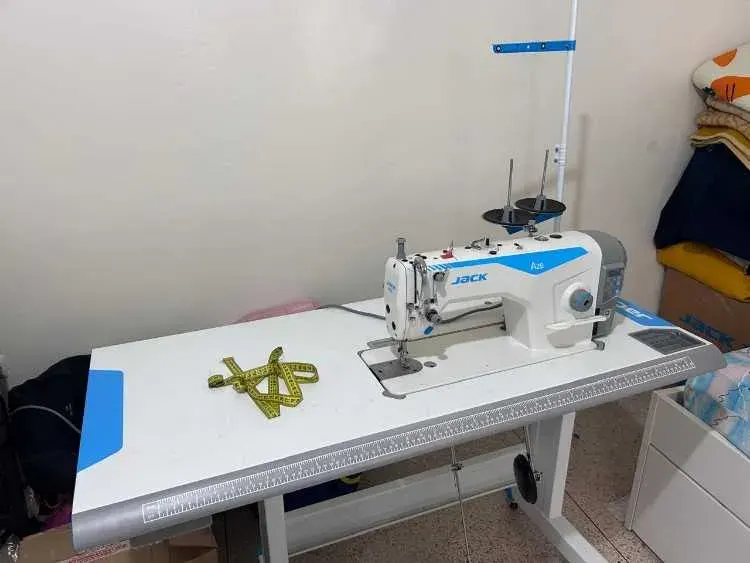 Machine à Coudre Industrielle JACK A2B – État Neuf (Urgent) - image 4
