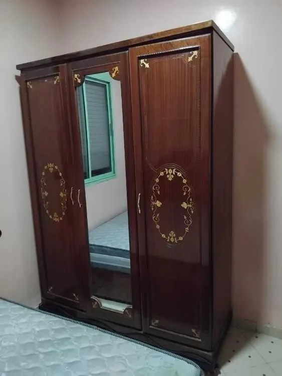 Chambre à coucher complète en bois acajou (Marrakech) - image 1