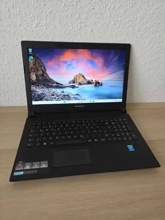 Lenovo i7 Ram 8 disc SSD écran 15 - image 2