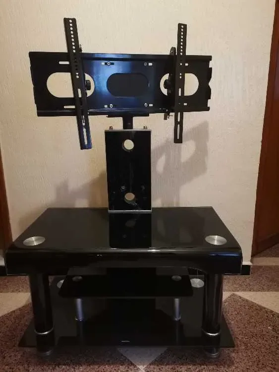 Table pour télévision noire (Tempered Glass)