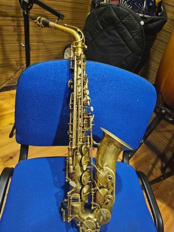 Saxophone alto + bec + pochette