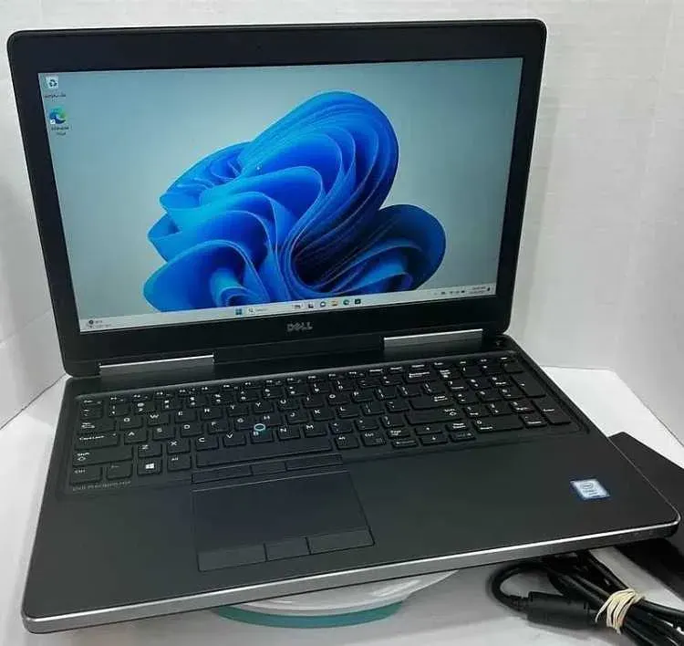 Dell Core i7 Génération 6 Double Graphique 16RAM