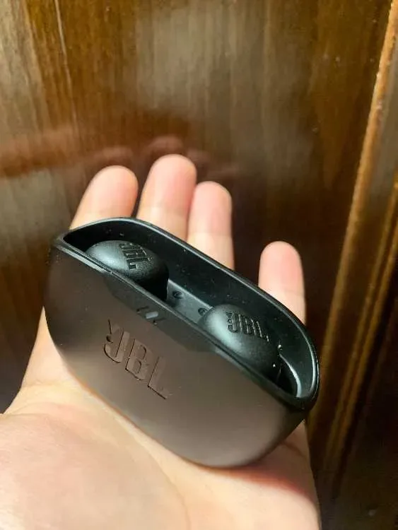 Écouteurs JBL Wave Buds - État Neuf