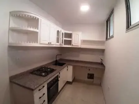 Appartement Vide et Neuf Rabat Hassan Balcon